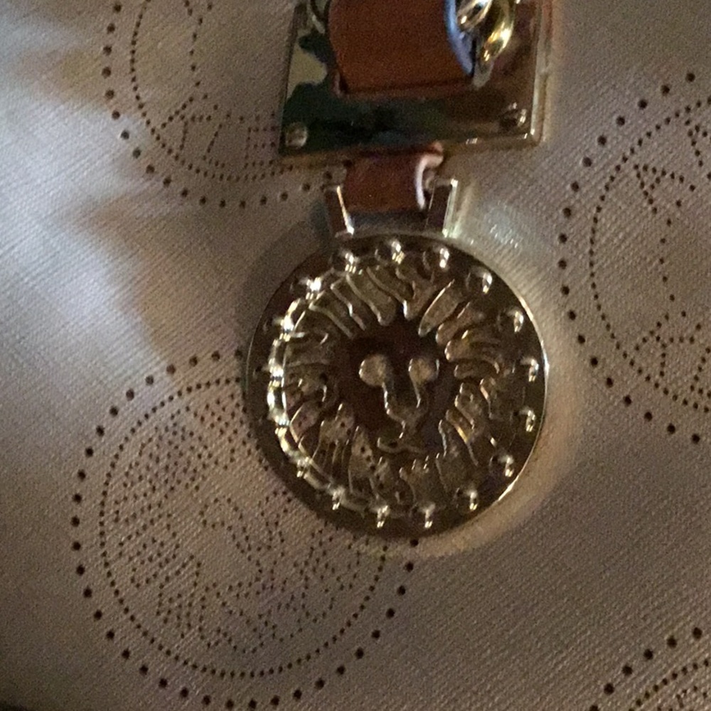 Anne Klein - Picture 3 of 3